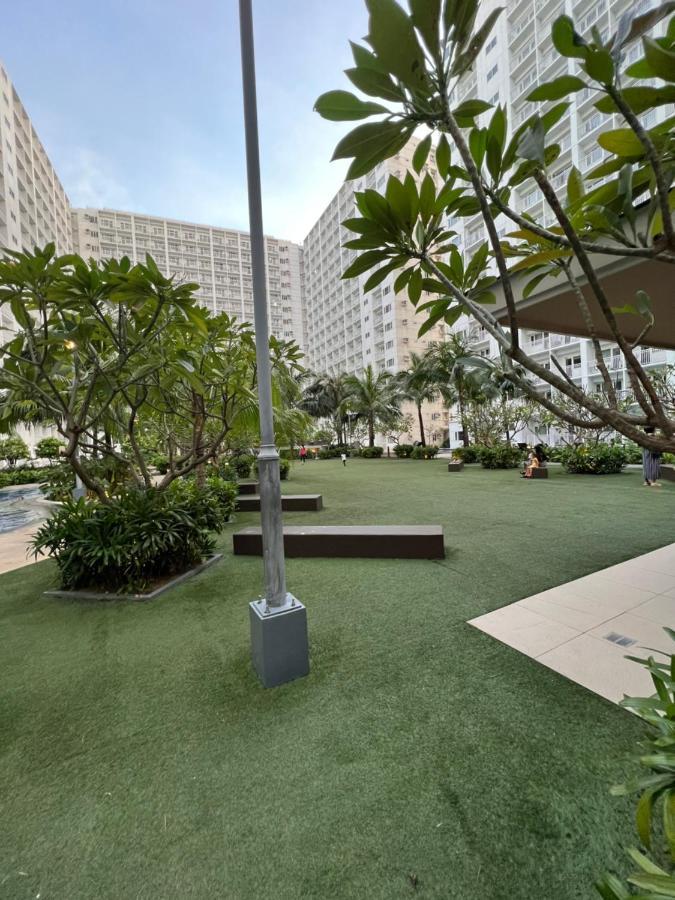 Yam Staycation Shore Residences Manila Exteriér fotografie